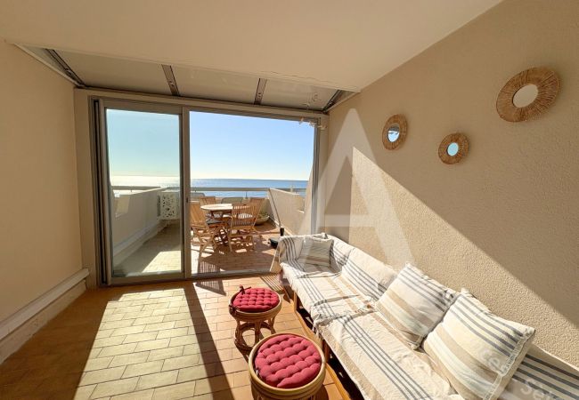  à Sète - 054 / STUDIO CLIMATISÉ AVEC WI-FI ET PARKING