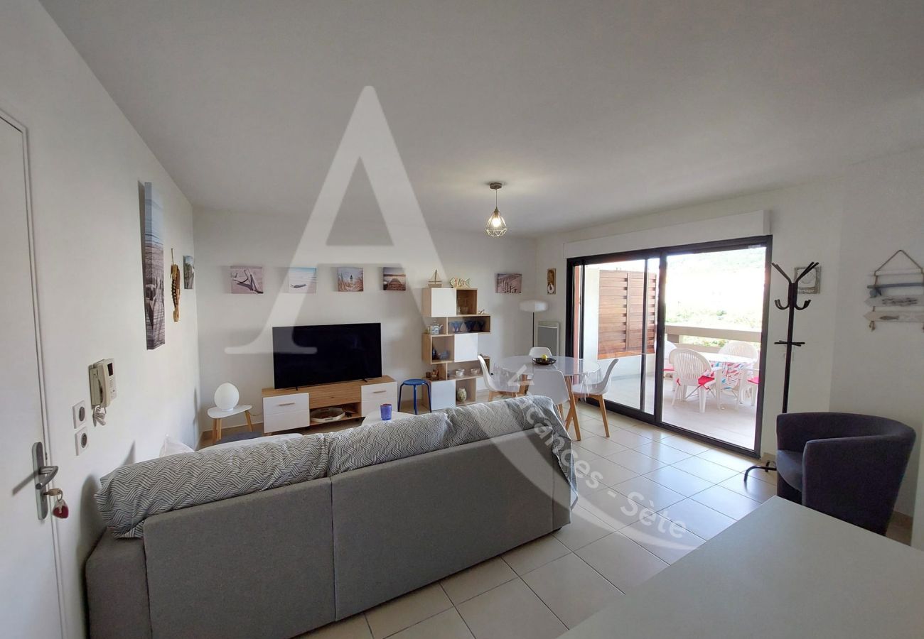 Appartement à Sète - 048 /T2 MODERNE AVEC PARKING, TERRASSE ET PISCINE Appartement à Sète - 048 /T2 MODERNE AVEC PARKING, TERRASSE ET PISCINE