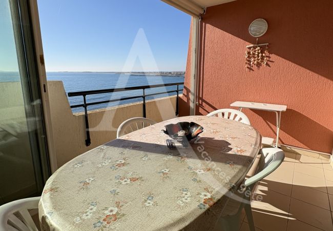Appartement à Sète - 120/ T3 VUE MER AVEC GARAGE ET PISCINE Appartement à Sète - 120/ T3 VUE MER AVEC GARAGE ET PISCINE