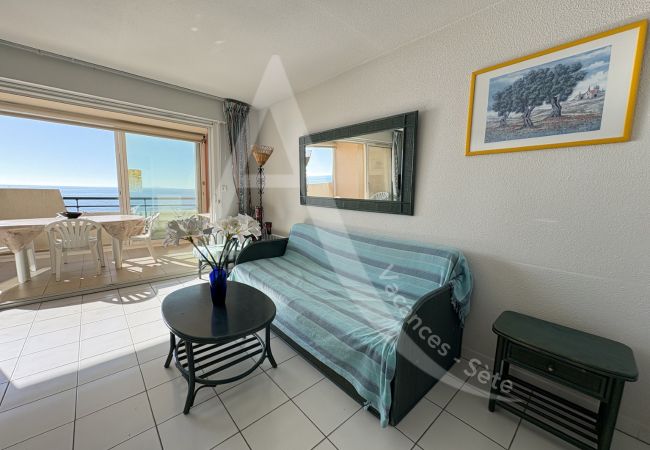 Appartement à Sète - 120/ T3 VUE MER AVEC GARAGE ET PISCINE Appartement à Sète - 120/ T3 VUE MER AVEC GARAGE ET PISCINE