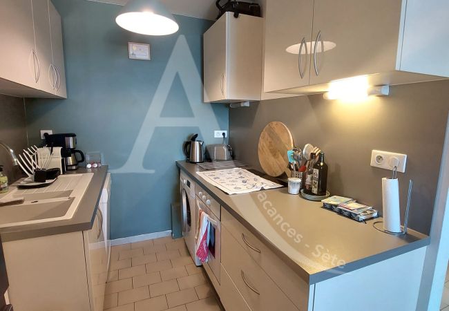 Appartement à Sète - 220 / SPACIEUX T3 VUE MER AVEC PARKING Appartement à Sète - 220 / SPACIEUX T3 VUE MER AVEC PARKING