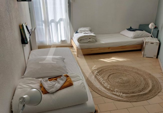 Appartement à Sète - 220 / SPACIEUX T3 VUE MER AVEC PARKING Appartement à Sète - 220 / SPACIEUX T3 VUE MER AVEC PARKING