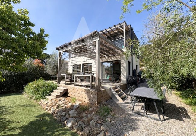 Villa à Sète - 078 / VILLA BOIS MODERNE, CLIM ET WIFI Villa à Sète - 078 / VILLA BOIS MODERNE, CLIM ET WIFI