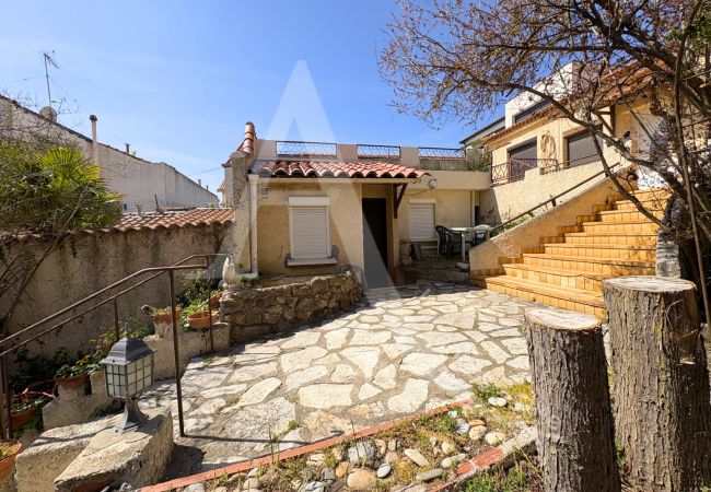 Studio à Sète - 051 / STUDIO CLIM, WIFI ET TERRASSE Studio à Sète - 051 / STUDIO CLIM, WIFI ET TERRASSE