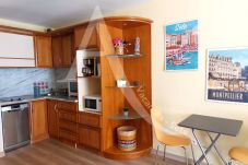 Appartement à Sète - 024 / T2 SPACIEUX, LOGGIA ET ACCES WIFI