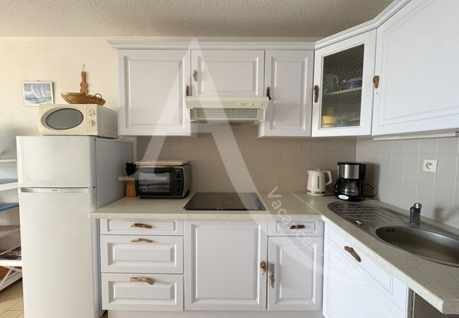 Studio à Sète - 206 / STUDIO CABINE VUE MER AVEC PARKING Studio à Sète - 206 / STUDIO CABINE VUE MER AVEC PARKING