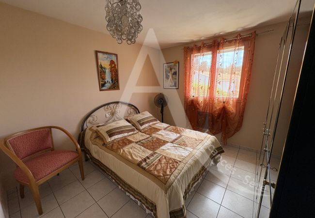 Villa à Sète - 005/ MAISON 6PERS, JARDIN ET WIFI Villa à Sète - 005/ MAISON 6PERS, JARDIN ET WIFI