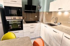 Appartement à Sète - 210 / T3 CLASSÉ AVEC PISCINE VUE MER, GARAGE, WIFI