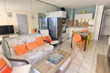 Appartement à Sète - 210 / T3 CLASSÉ AVEC PISCINE VUE MER, GARAGE, WIFI