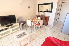 Appartement à Sète - 218 / T2 LUMINEUX, VUE MER, PISCINE, CLIM