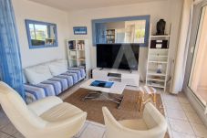 Appartement à Sète - 610 / T3 LUMINEUX, CLIM, PISCINE, WIFI, GARAGE