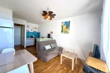 Appartement à Sète - 112 / T2 EN RDJ AVEC PARKING, CLIM, WIFI